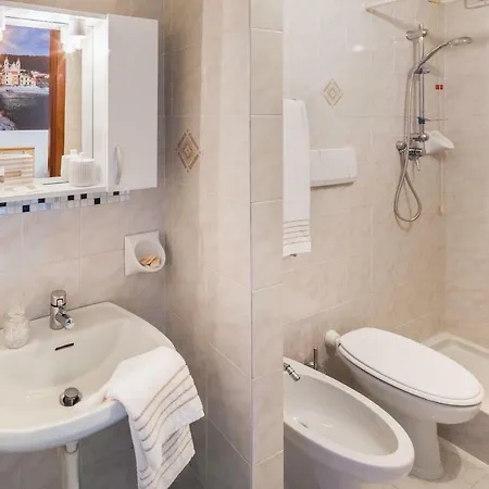 Gilda Hotel 2*
